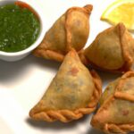 Crispy Veggie Samosas: A Flavorful Bite of Tradition