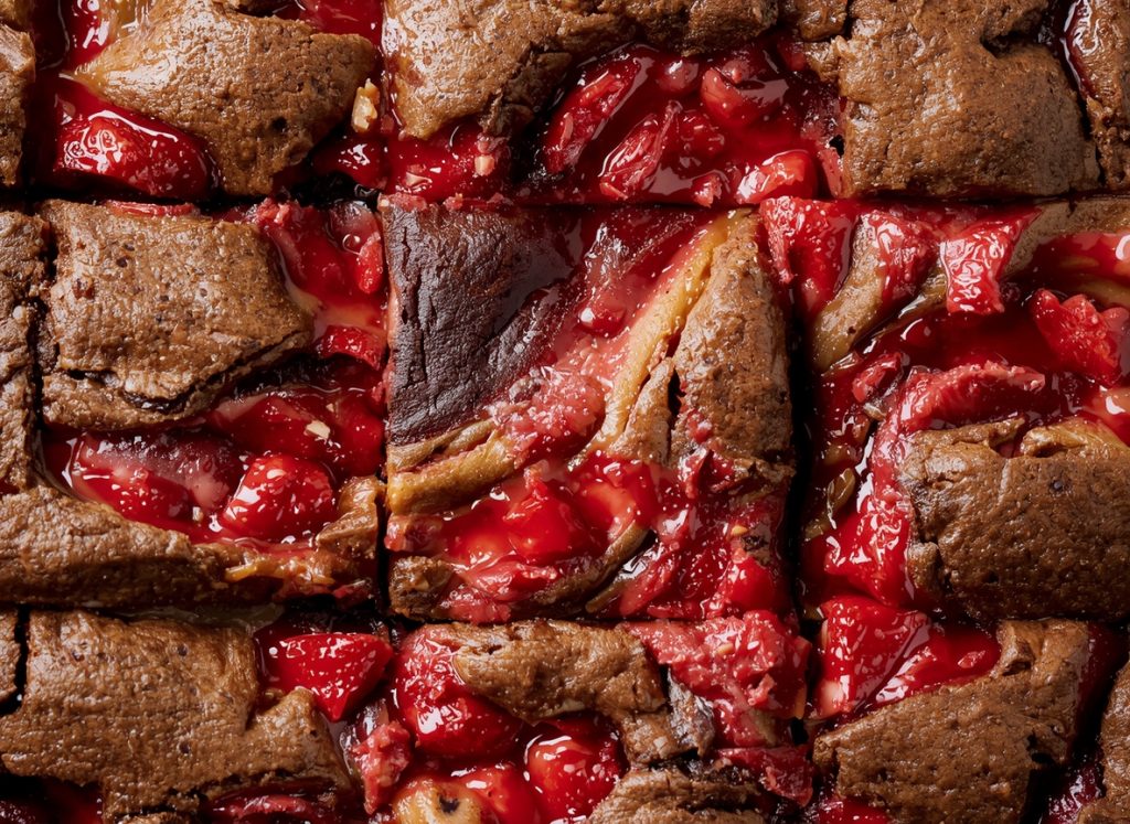 Strawberry Swirl Brownies